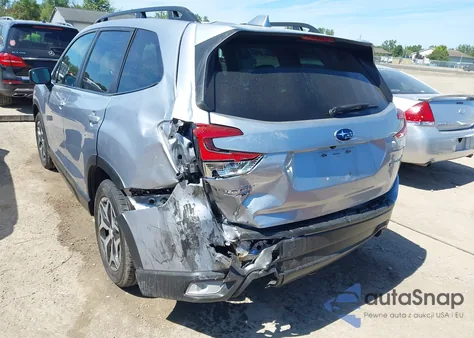 2022 Subaru Forester Premium из США, поврежденный, VIN JF2SKAEC7NH426287